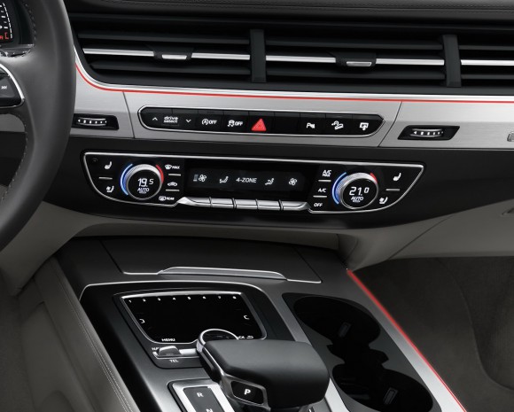 Audi-Q7-New-2016-25