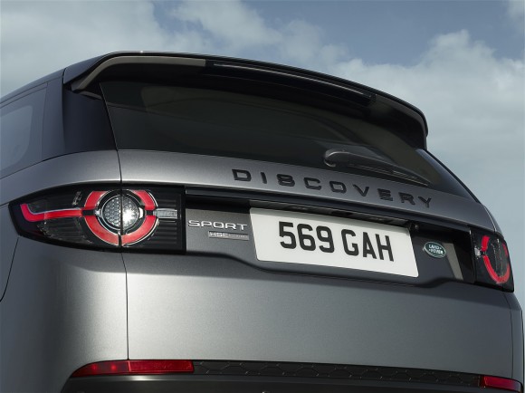 LR-Discovery-Sport-50