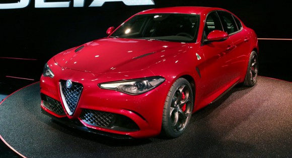 Alfa-Romeo-Giulia-2555555