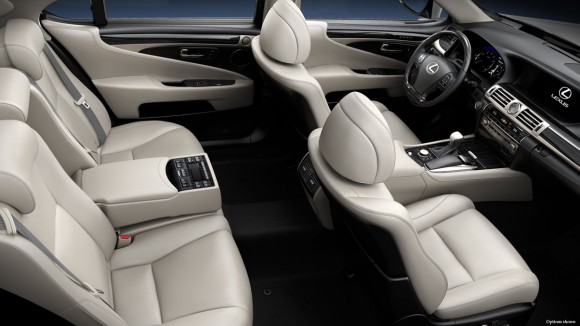 2014-Lexus-LS-interior-official-shot