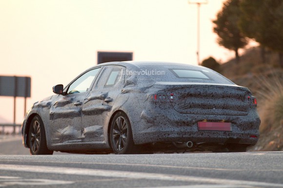 official-talisman-is-the-name-of-the-renault-laguna-successor-will-debut-on-july-6th_6