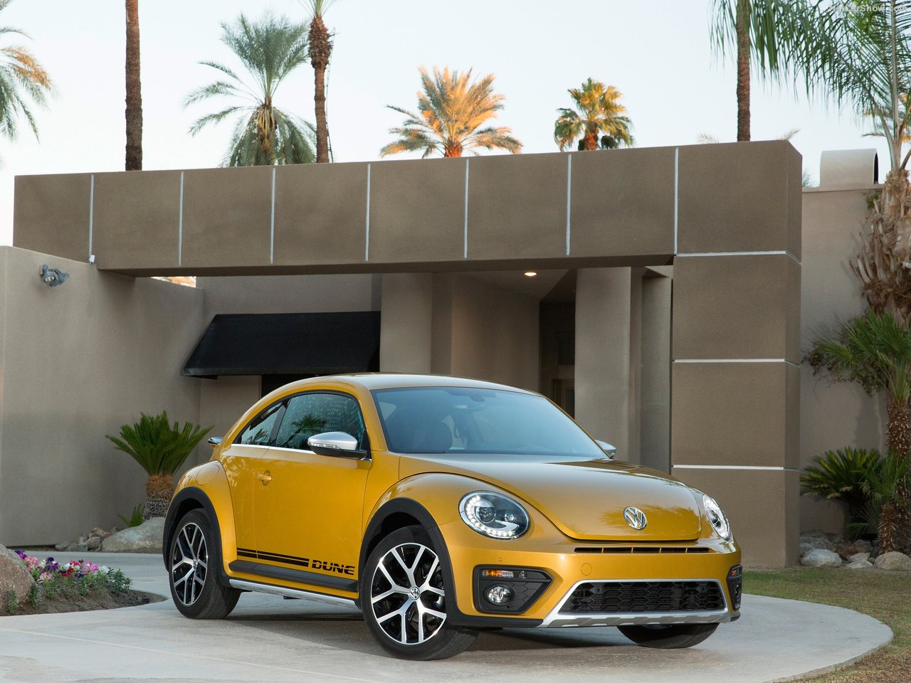 Volkswagen-Beetle_Dune-2016-1280-07