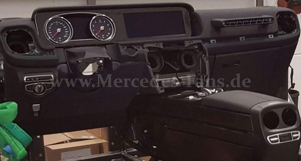 2017-Mercedes-G-Class-interior-dashboard-leaked-image-1024x549