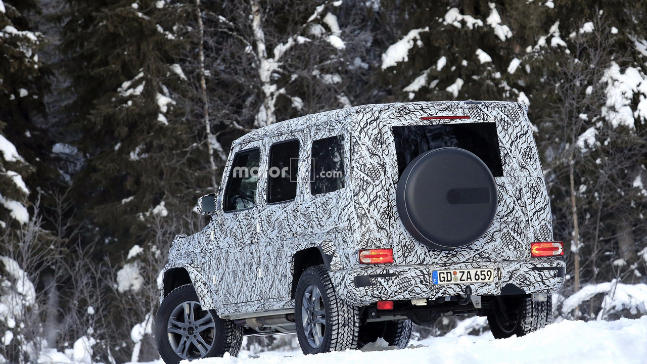 2018-mercedes-g-class-and-g63-spy-photo-3