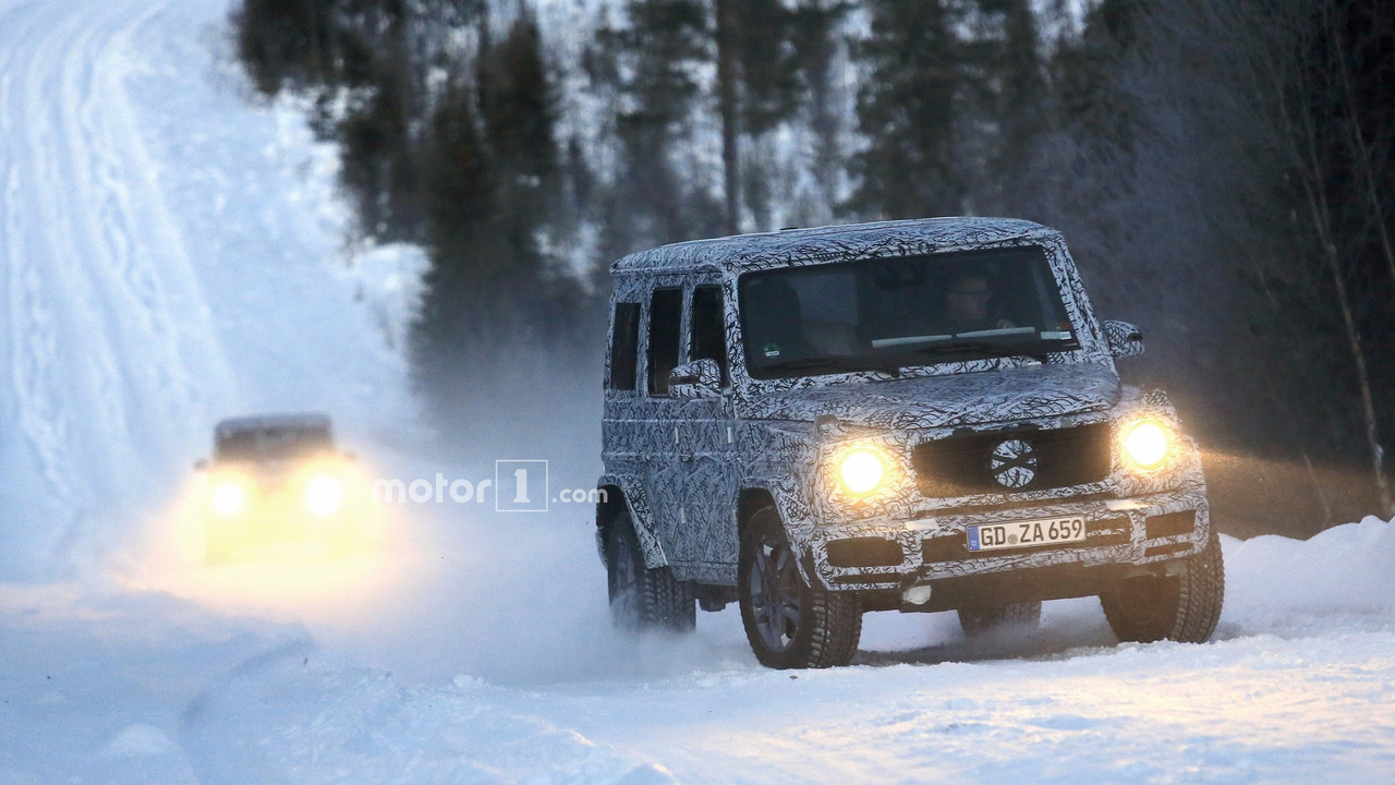 2018-mercedes-g-class-and-g63-spy-photo